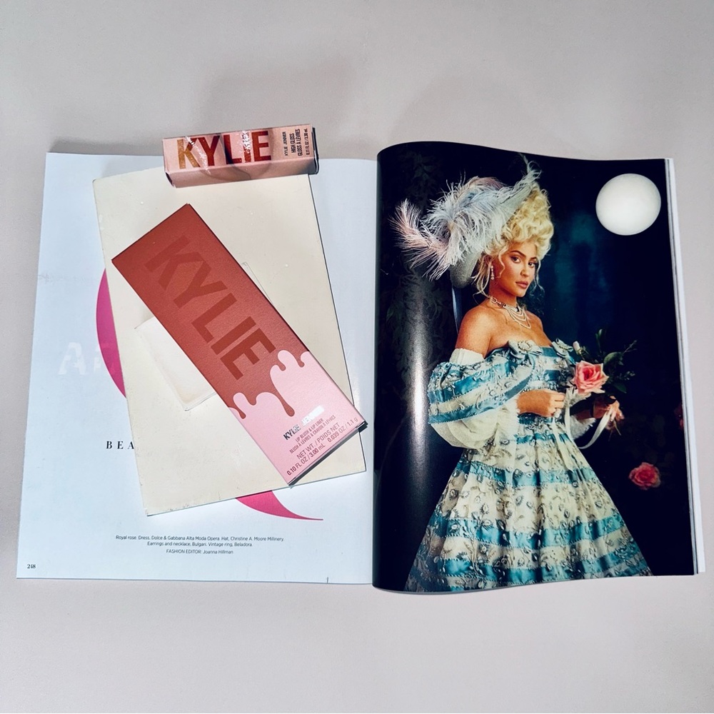 KYLIE COSMETICS Lip Blush Kit ‘Sister Sister’